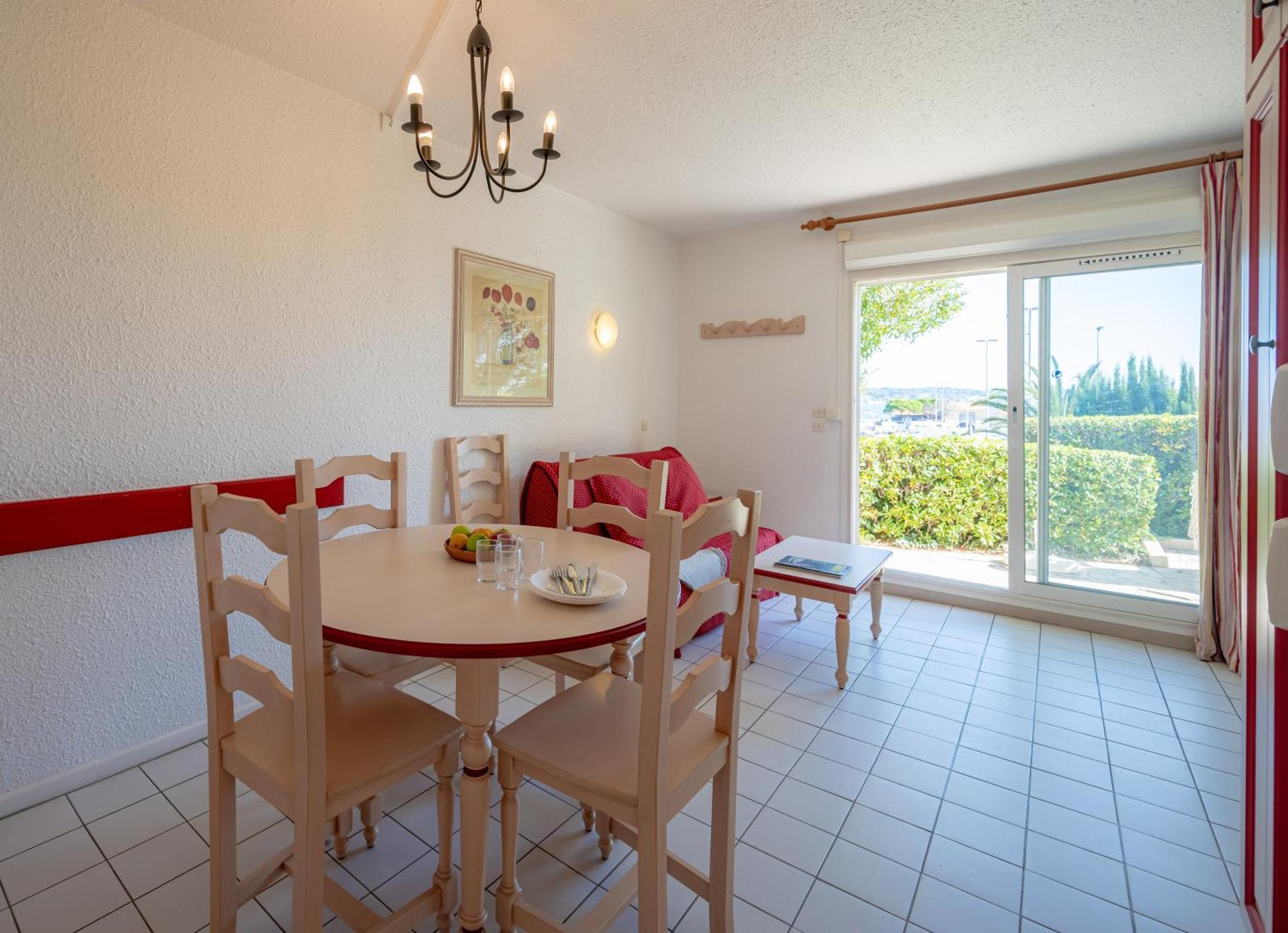 Residence Pierre & Vacances Bandol Port Esterno foto