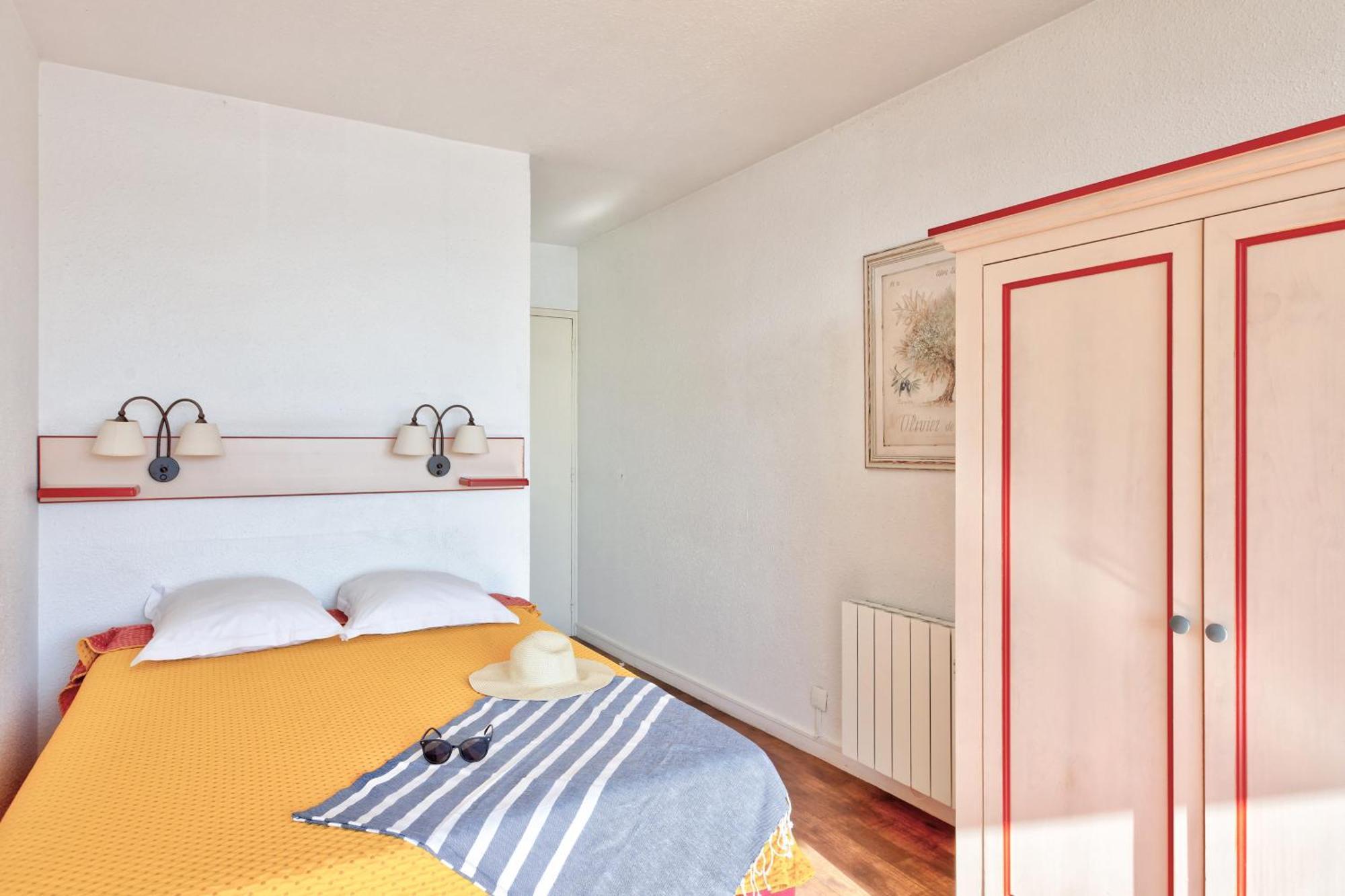 Residence Pierre & Vacances Bandol Port Esterno foto