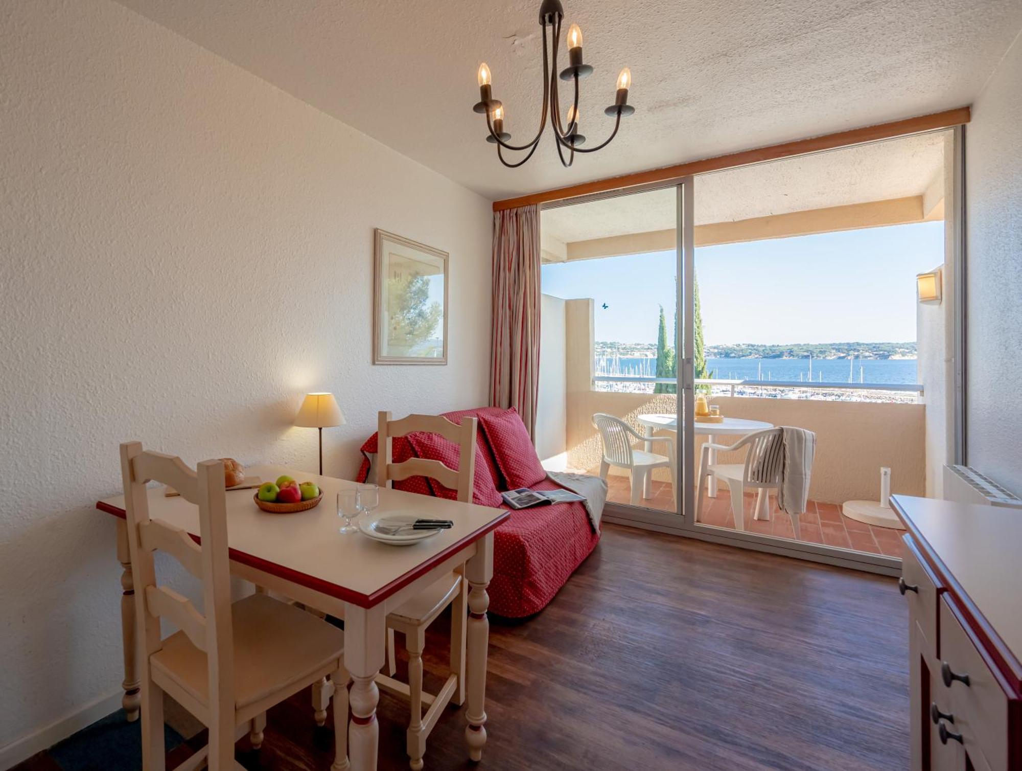 Residence Pierre & Vacances Bandol Port Esterno foto