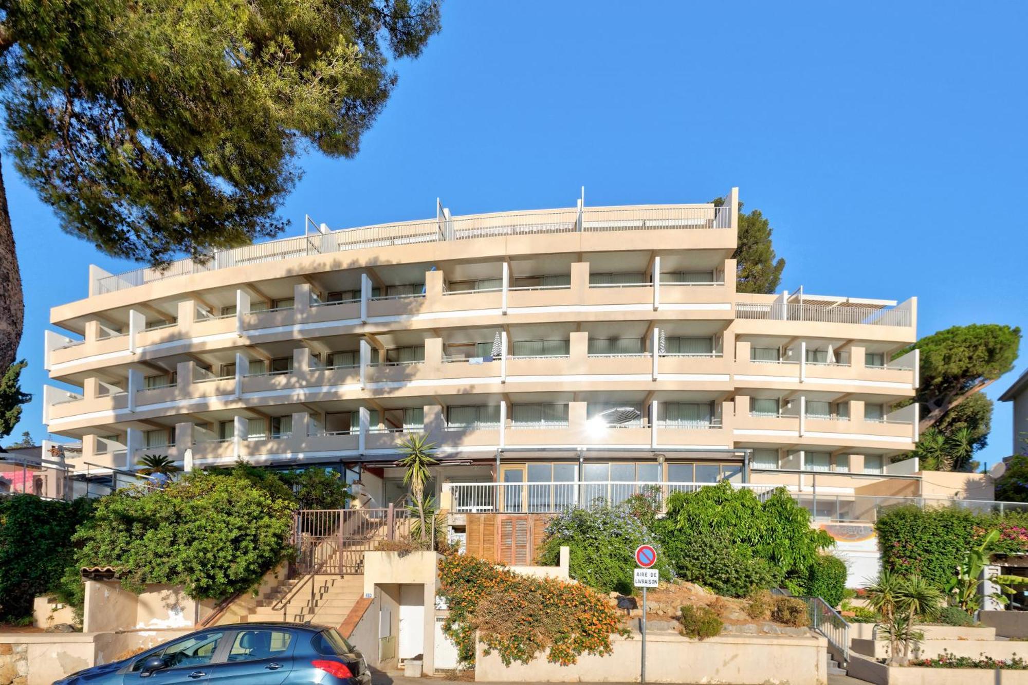 Residence Pierre & Vacances Bandol Port Esterno foto